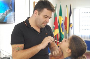 Imigrante conta com novo dentista