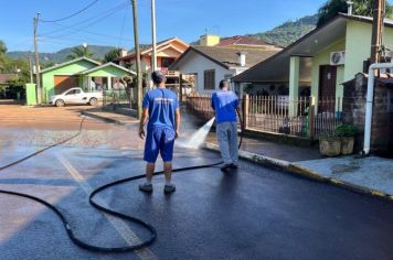 Ruas do Bairro Esperança foram lavadas