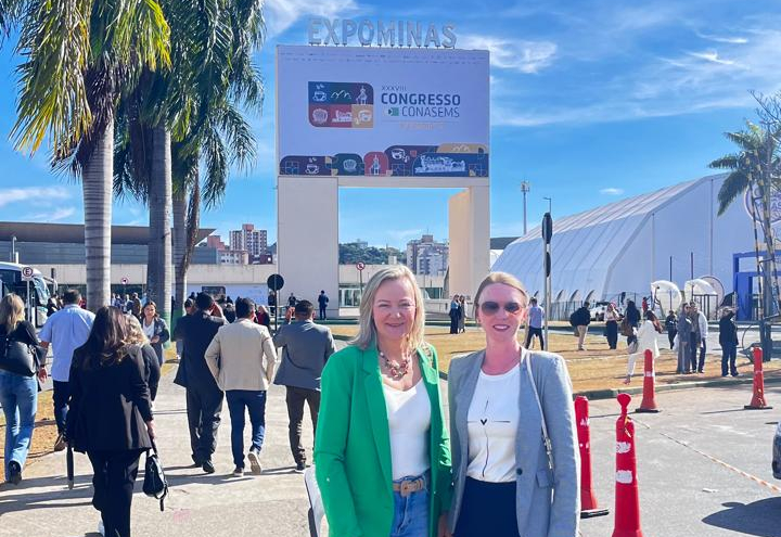 Gestoras da Saúde de Imigrante participam de congresso nacional e reforçam protagonismo da atenção básica