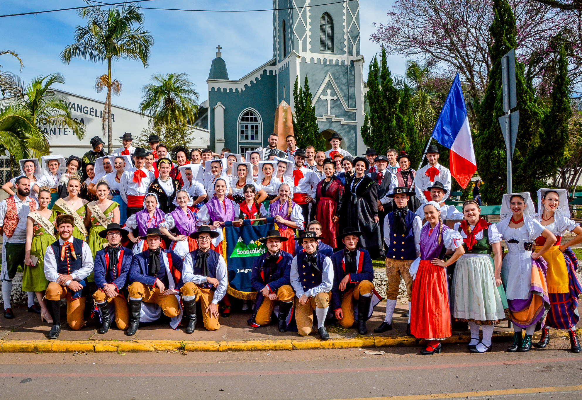 Imigrante celebra sucesso do 1º Festival Internacional do Folclore e confirma segunda edição