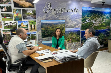 Prefeito Germano Stevens dá posse à nova Fiscal do Meio Ambiente em Imigrante