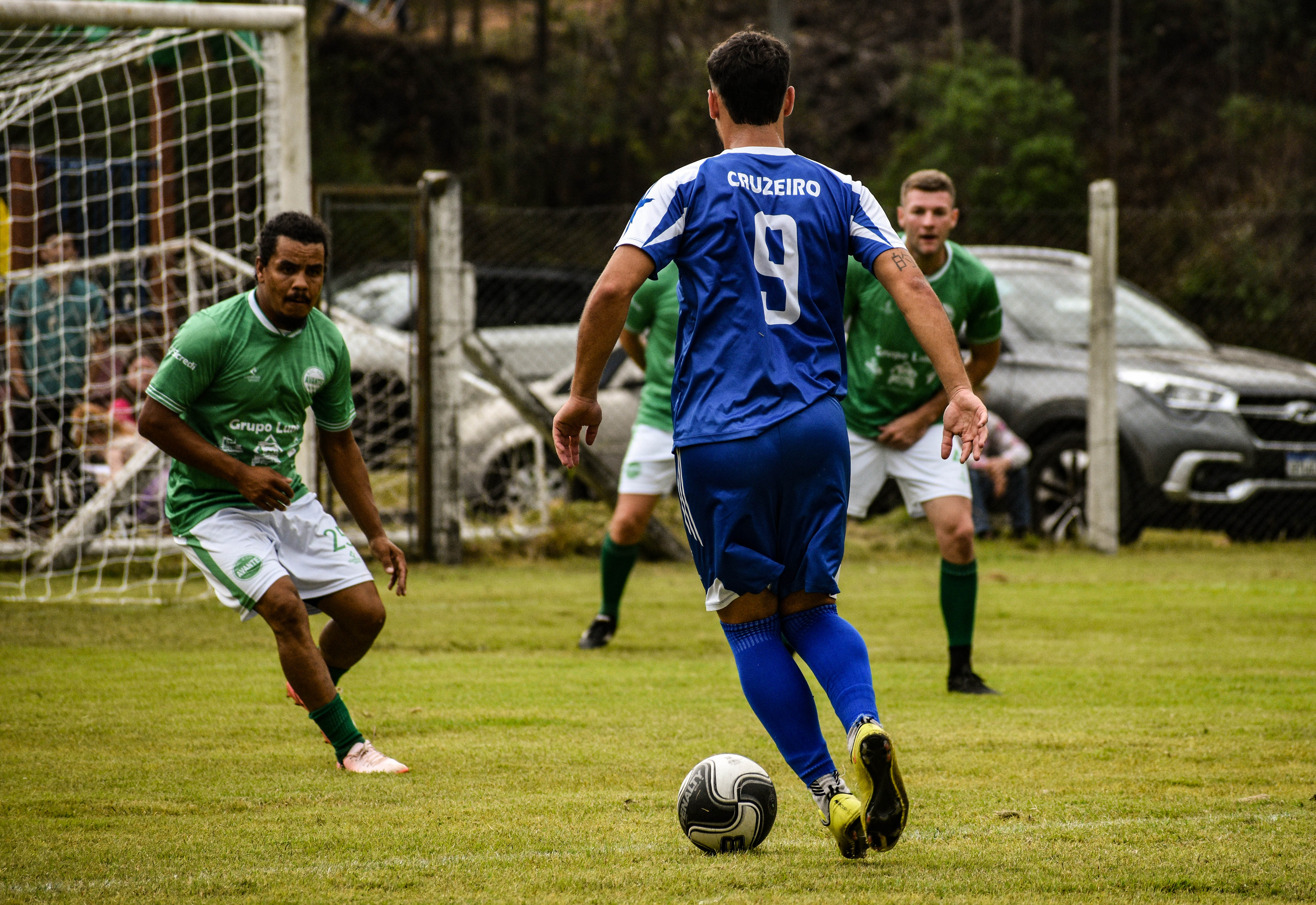 Rodada emocionante define liderança e embala reta final do Municipal Sicredi 2025 