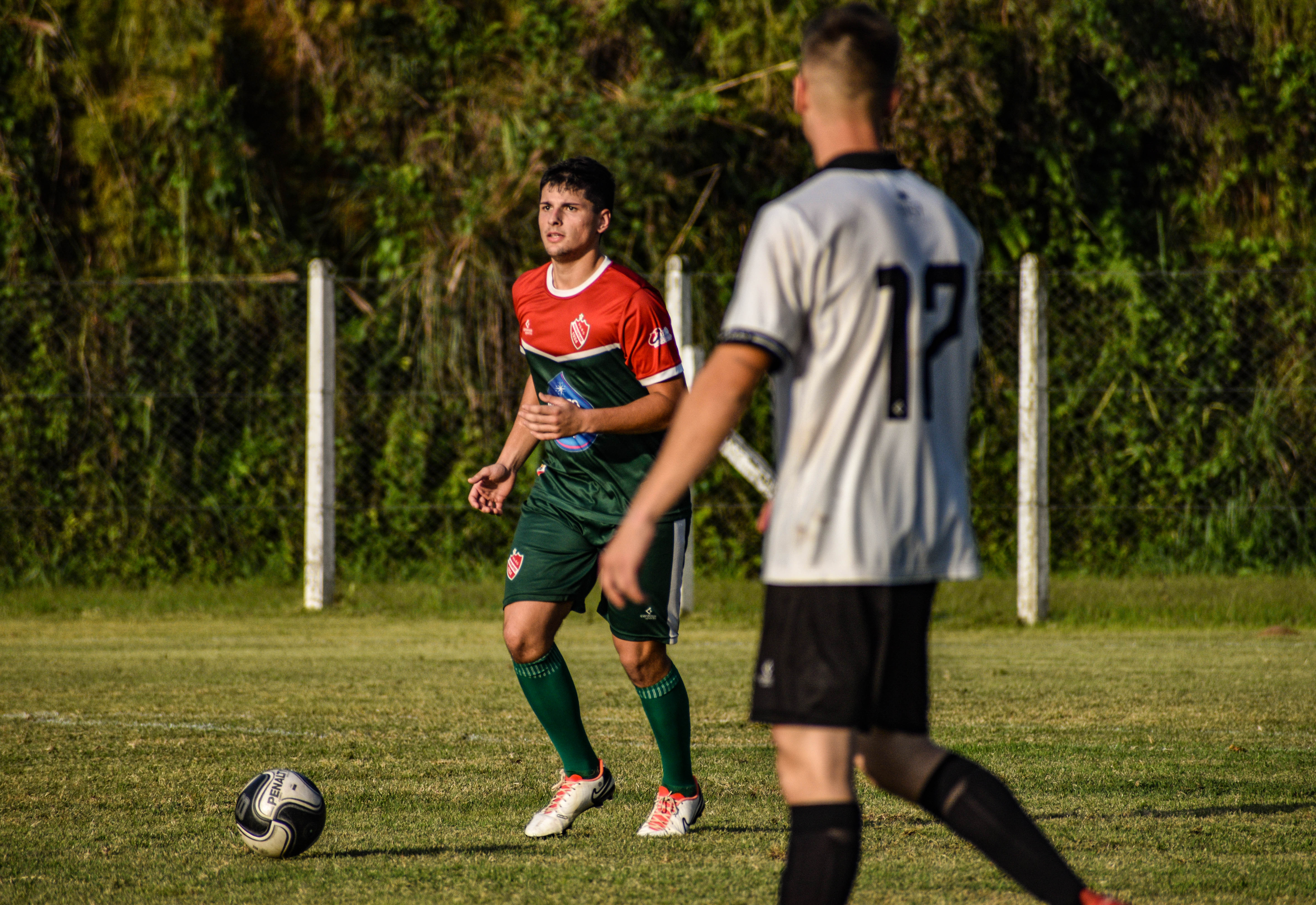 Cruzeiro e Riograndense decidem título da Série Ouro no 1º Campeonato Municipal Sicredi 2025