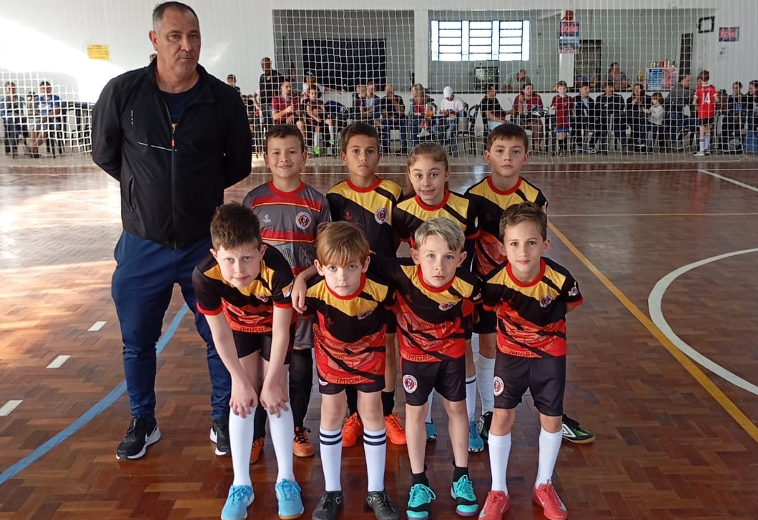Escolinha de Imigrante entra em quadra neste sábado pela Copa Talentos 